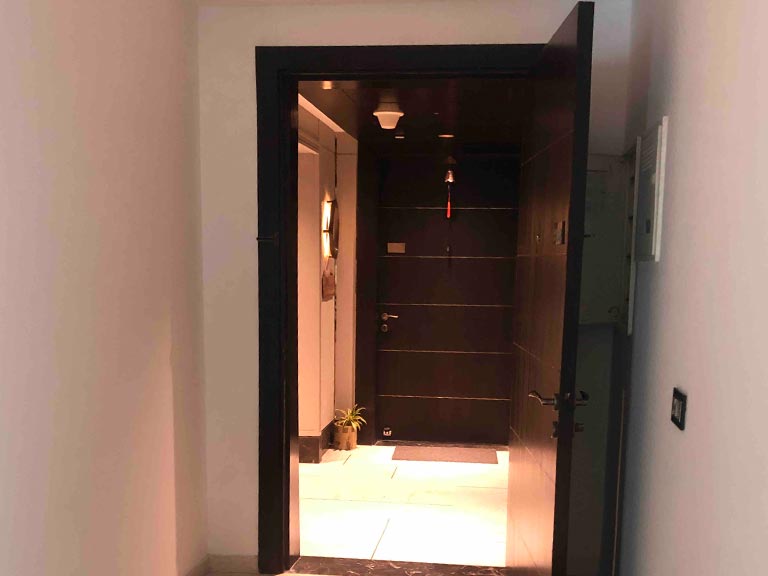 Entrance Lobby at 4BHK Apartment in DLF Crest